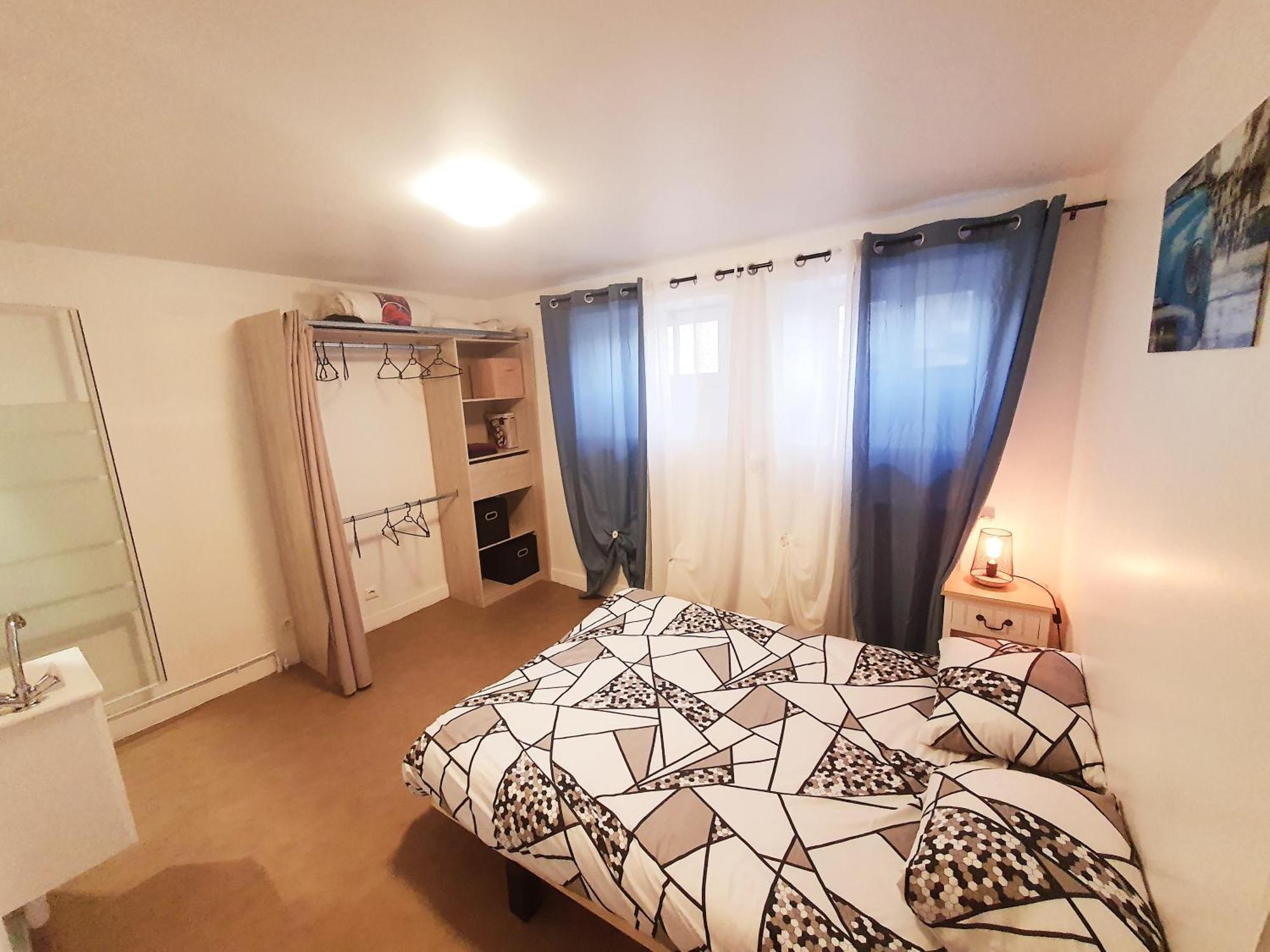 Gite Pour Professionnels En Deplacement - Centre Ville - Parking Gratuit Bellac Exterior foto
